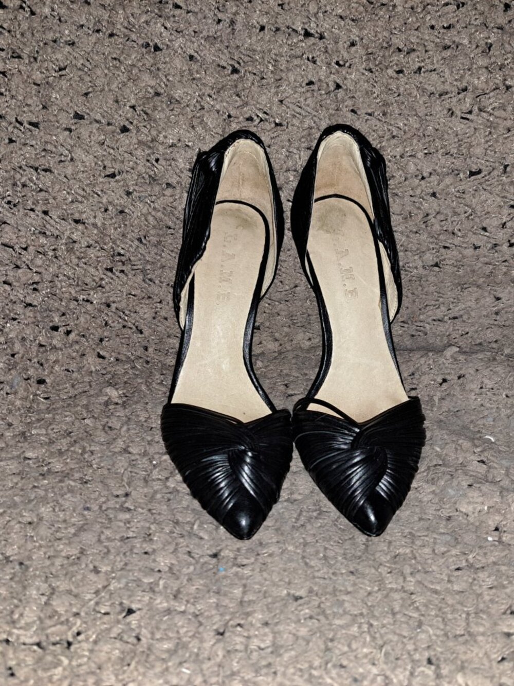 L.A.M.B.-Warner-D'orsay Black Stiletto-Leather Twist Knots-Sz 5.5-Near Mint - Picture 3 of 8